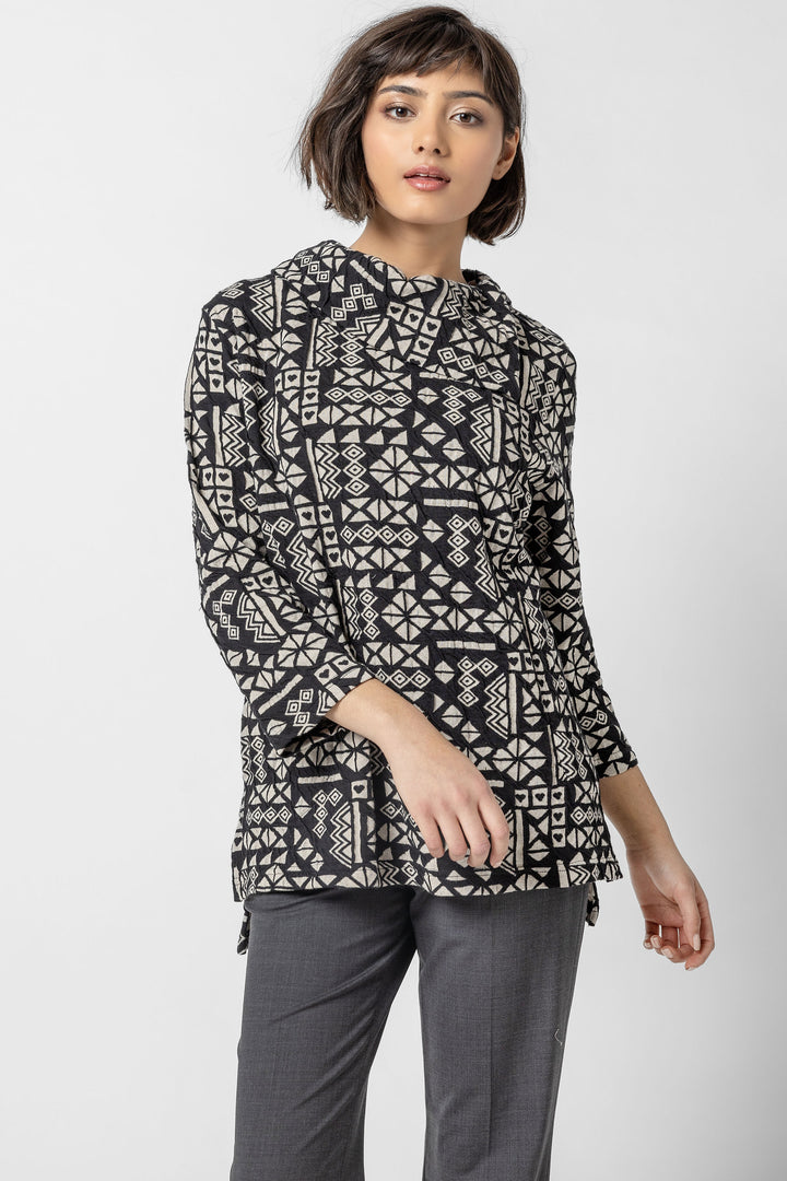 Heartful Jacquard Collar Top